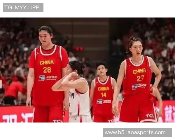 中国女篮新星崛起24岁中锋与韩旭联手打造强大双塔阵容